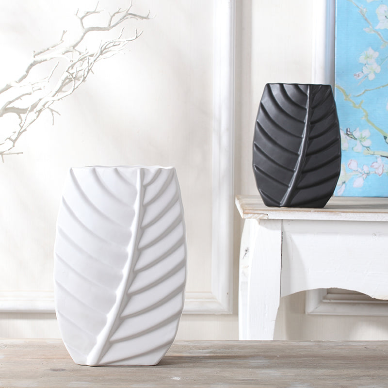 Elevate Your Space with a Modern Leave Shape Nordic Ceramic Vase! - LuxycDécor